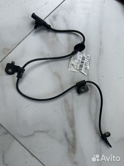 Датчик ABS передний правый subaru legacy ez30