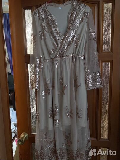 Нарядное платье