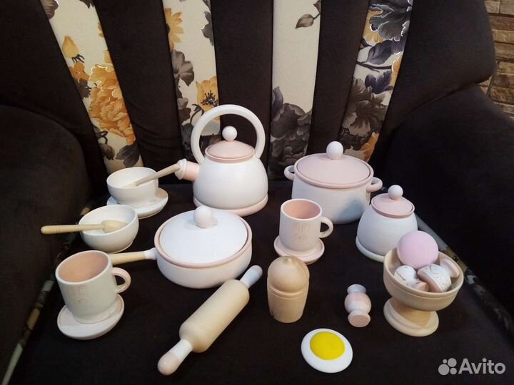 Посудка детская для игры. Дерево липа