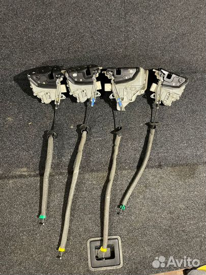 Замок двери Audi Q3