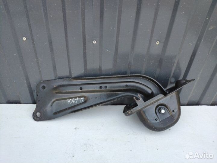 Рычаг продольный задний правый Skoda Kodiaq