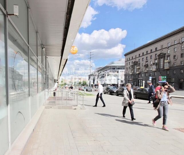 Сдам торговое помещение, 200 м²