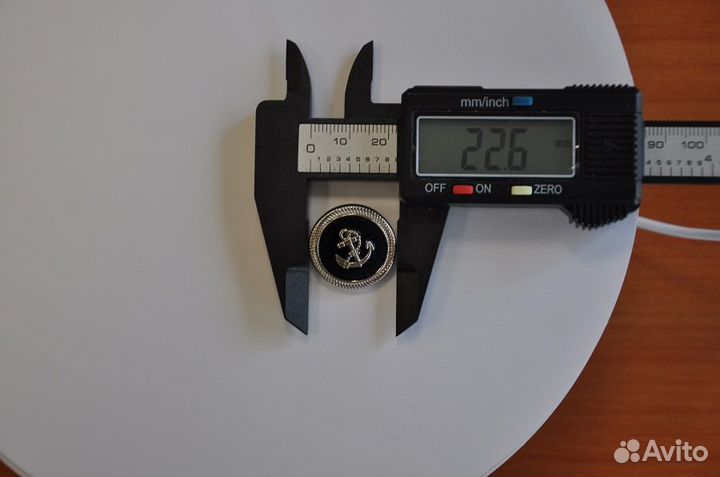 Пуговица с якорем серебряного цвета 23 мм