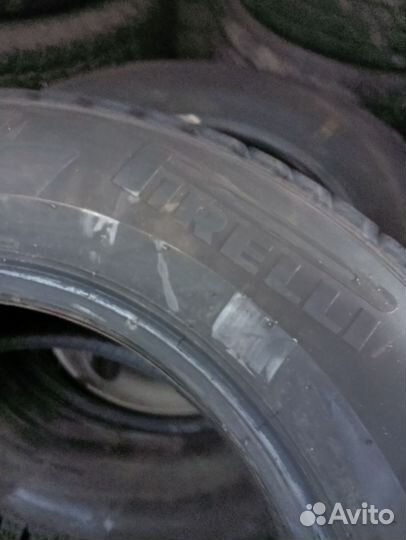 Pirelli Ice Zero 235/65 R17