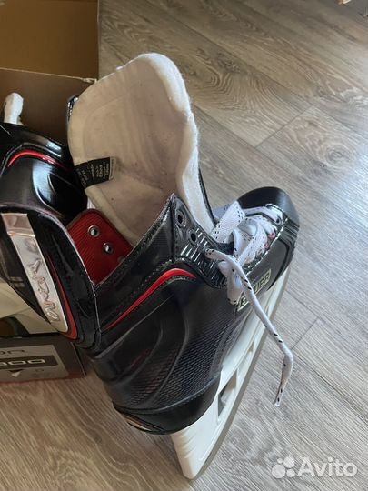 Хоккейные коньки bauer vapor x900