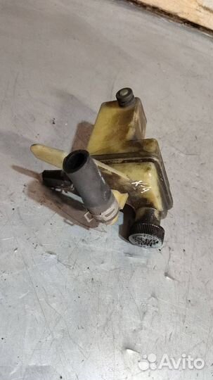 Бачок гидроусилителя Ford Focus 2 2008