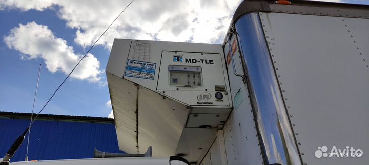 Freightliner M2, 2003