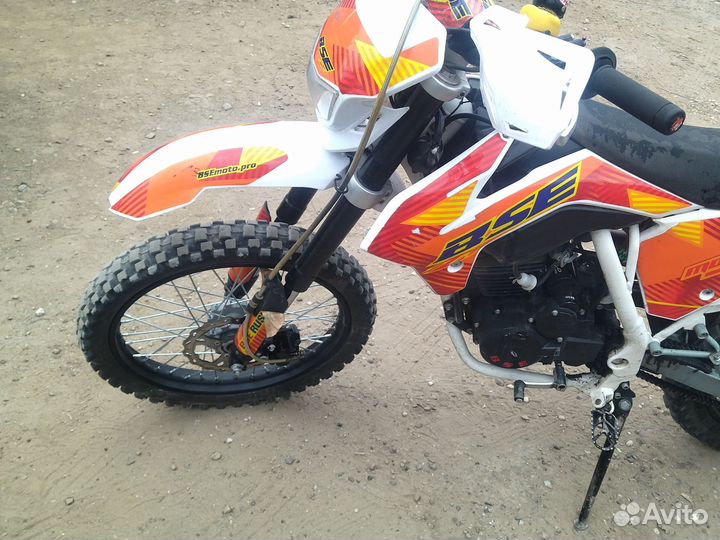 Мотоцикл BSE Z1