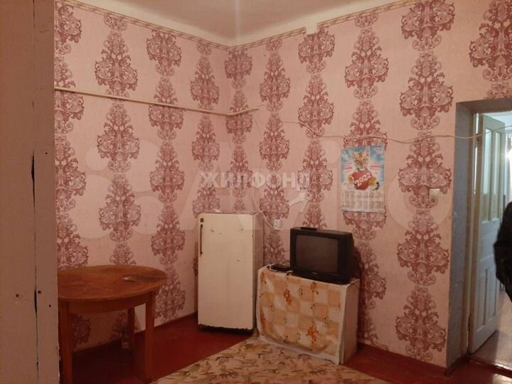 2-к. квартира, 42 м², 1/1 эт.