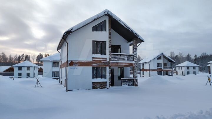 Коттедж 136,5 м² на участке 10 сот.