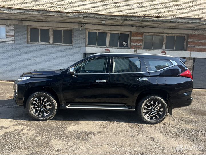 Mitsubishi Montero Sport 3.0 AT, 2023, 228 км