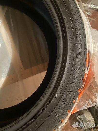 Nokian Tyres Hakkapeliitta 9 SUV 245/45 R20