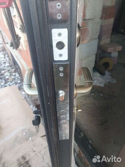 Дверь входная