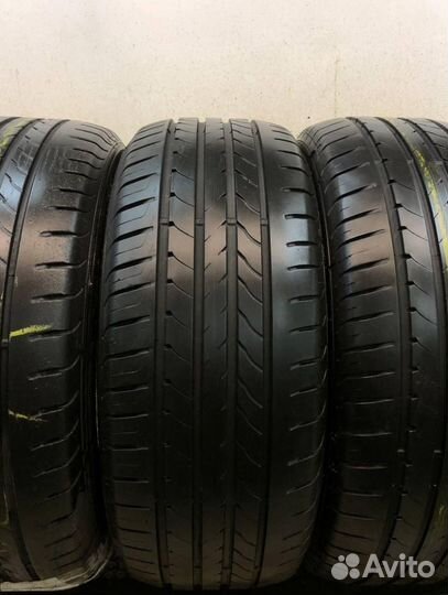 Goodyear EfficientGrip 215/55 R16 108P