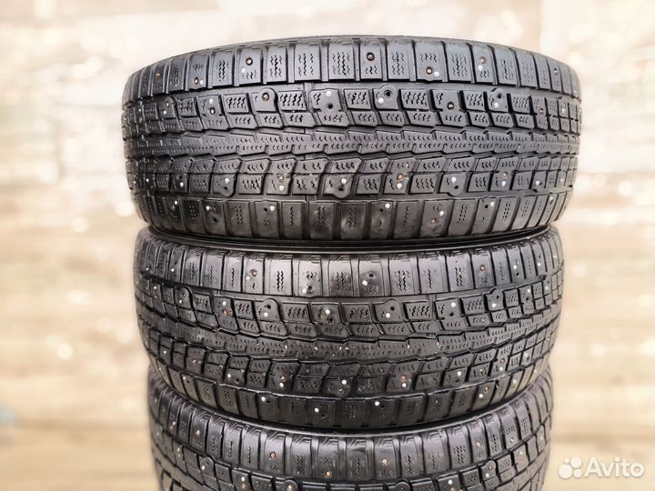 Dunlop SP Winter Ice 01 205/60 R16