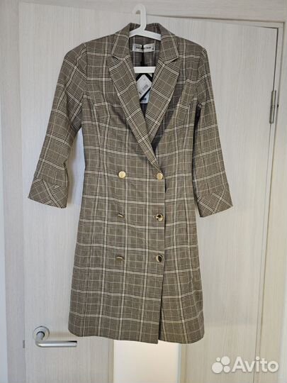 Платье пиджак в клетку (новое)