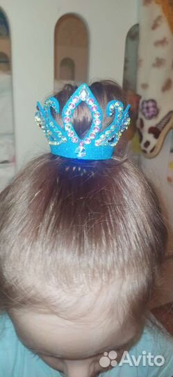 Короны и украшения на пучки для гимнастов