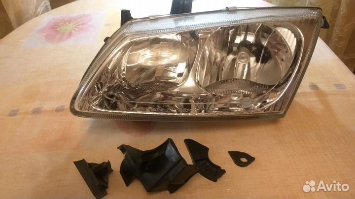 Фара передняя левая