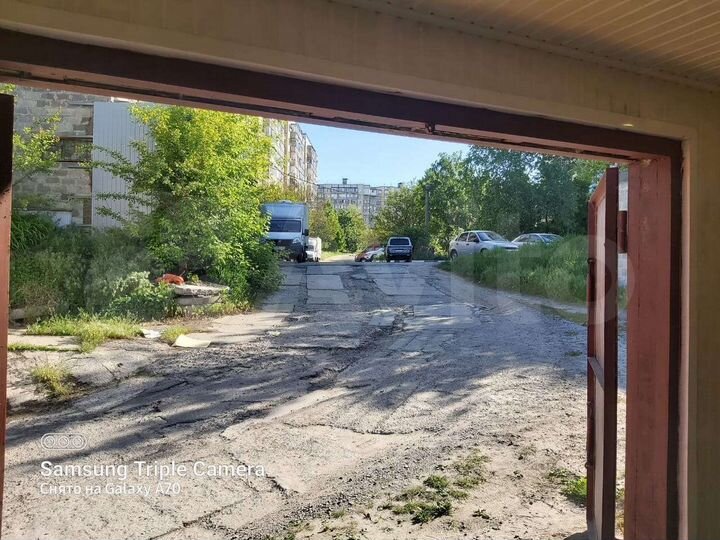 Гараж, > 30 м²