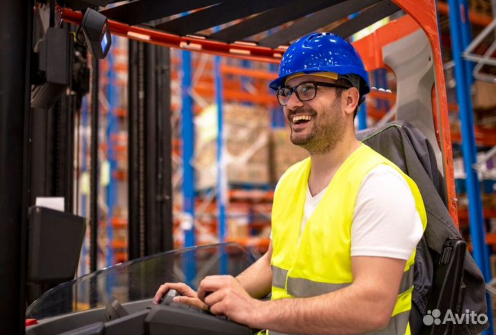 Водитель высотного штабелера Вахта Мск