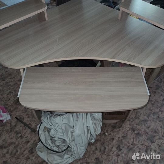 Компьютерный стол