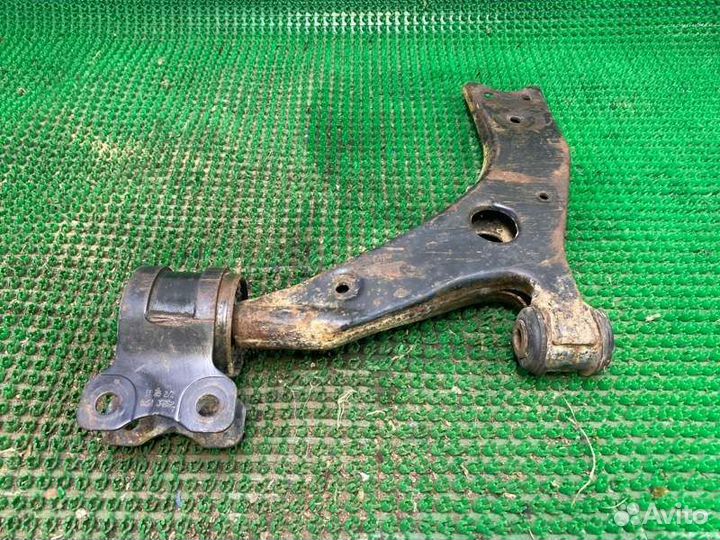 Рычаг подвески нижний передний правый Ford Focus 2