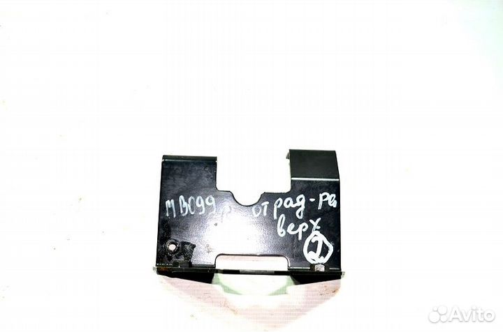 Кронштейн охлаждающего радиатора mercedes-benz Act