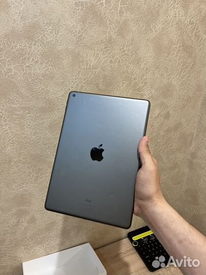 Apple iPad 7-го поколения 2020 год 128 гб Wi-Fi