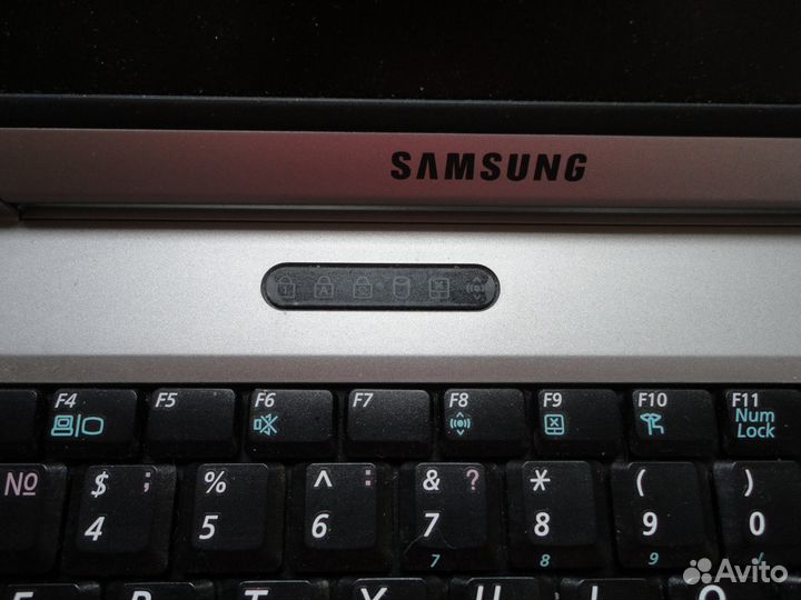 Ноутбук Samsung p 28