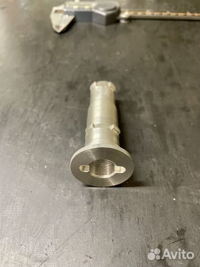 Ось зеркала бмв X1 дорест