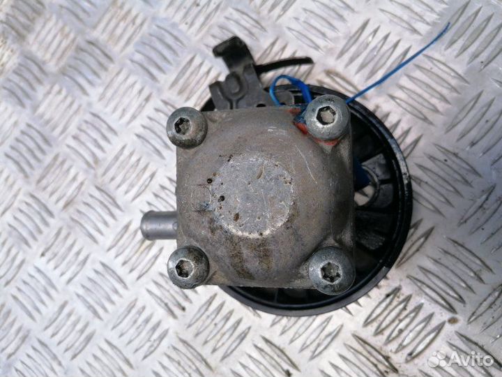 Насос гидроусилителя Volvo XC70