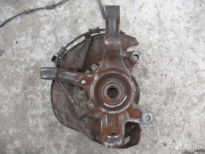 Левый/правый кулак Chery Tiggo T11