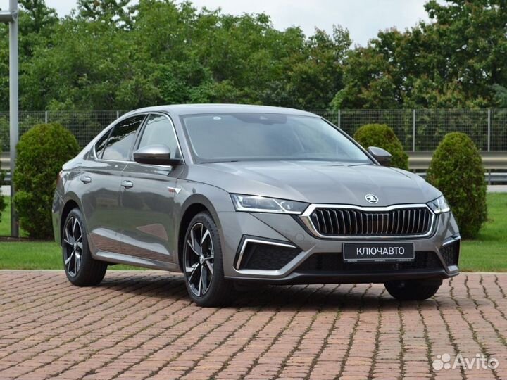 Skoda Octavia 1.4 AT, 2023
