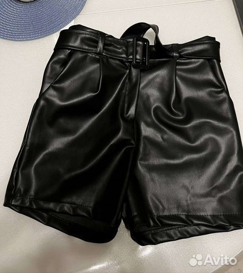 Шорты женские кожаные s