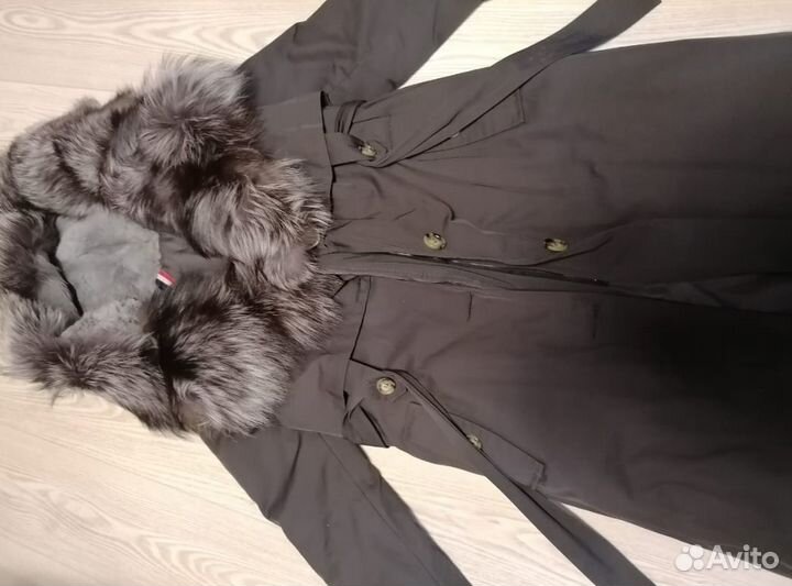 Зимняя парка с мехом чернобурки