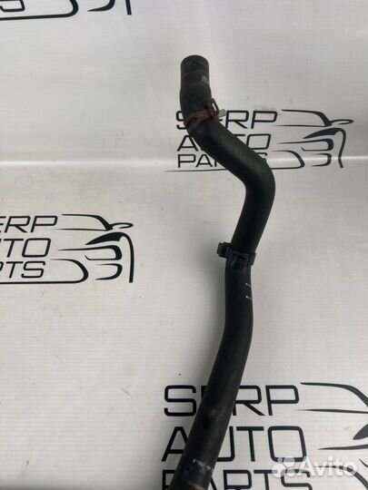 Патрубок системы охлождения Ford Focus 3 CB8 1.6L