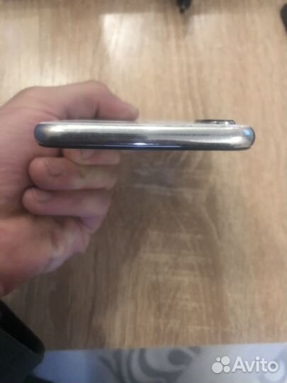 iPhone X, 64 ГБ