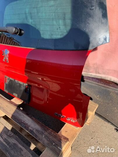 Крышка багажника Peugeot 207 SW универсал