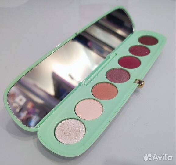 Marc Jacobs Eye-Conic Cherrific палетка теней