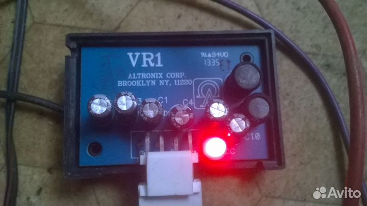 Преобразователь Altronix VR1 24V to 12V