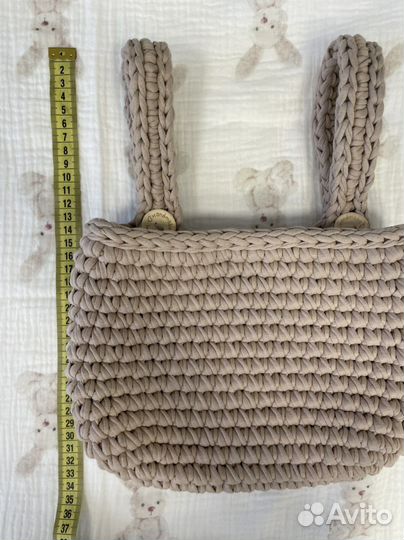Корзинка вязаная на кроватку