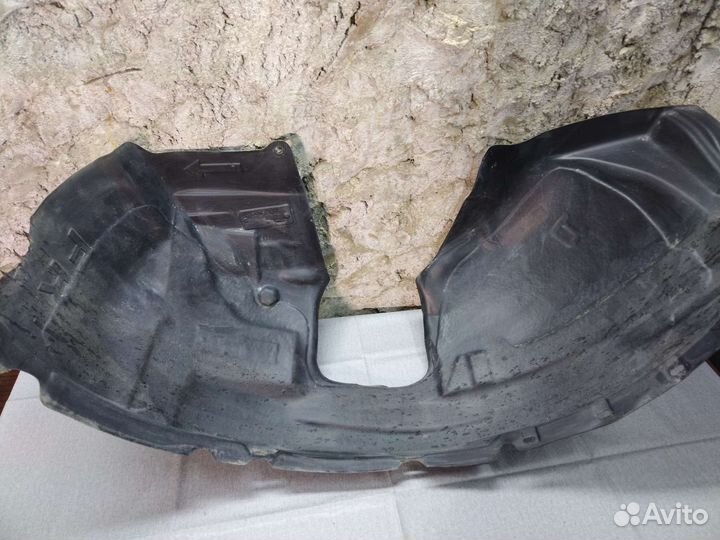 Защита колёсной арки Toyota Rav 4 40 рест