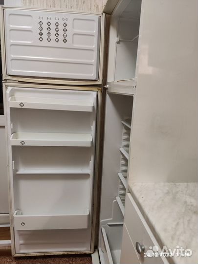 Холодильник бу, двухкамерный