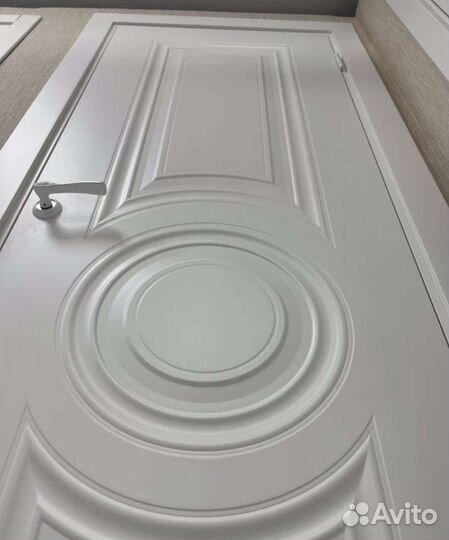 Межкомнатная дверь белая эмаль