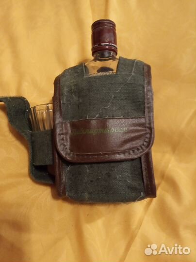 Фляжка плоская и стопочка в чехле