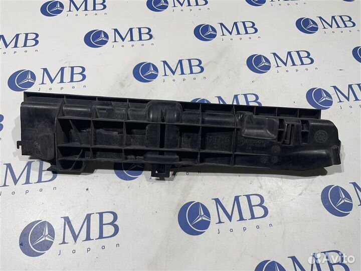 Кронштейн радиатора левый Bmw 3-Series E90 N52B25A