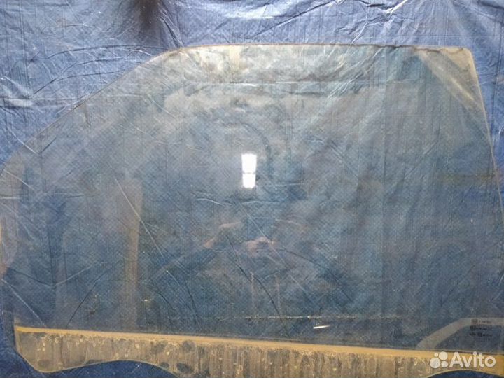 Стекло двери заднее правое Renault Logan 1 2009