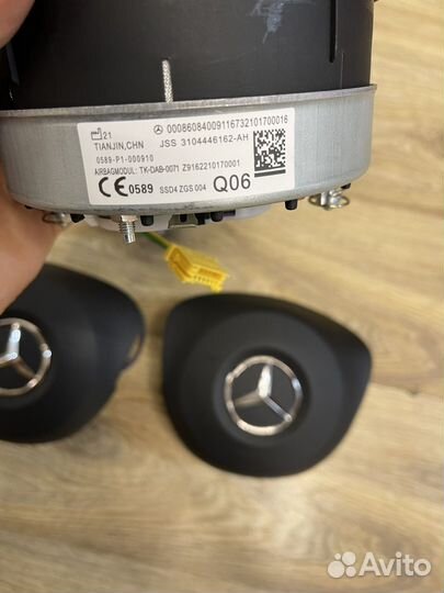 Подушка безопасности в руль AMG с черной строчкой