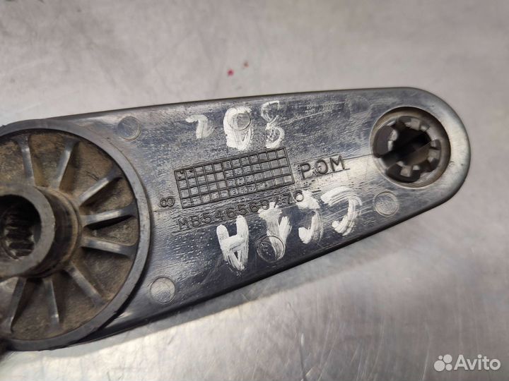 Ручка стеклоподъёмника Mitsubishi Lancer 7 (CB1A)