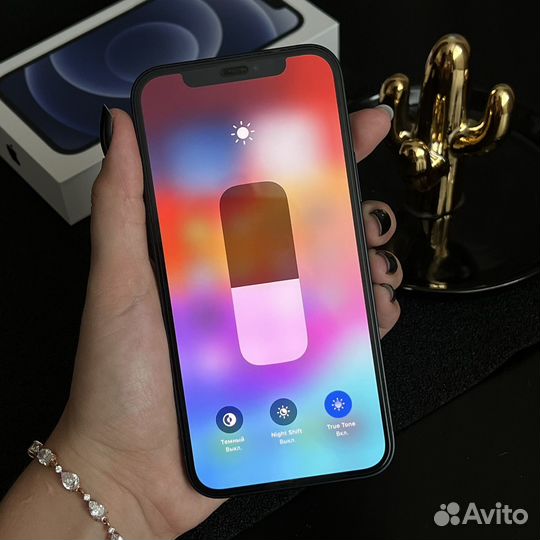 iPhone 12, 64 ГБ